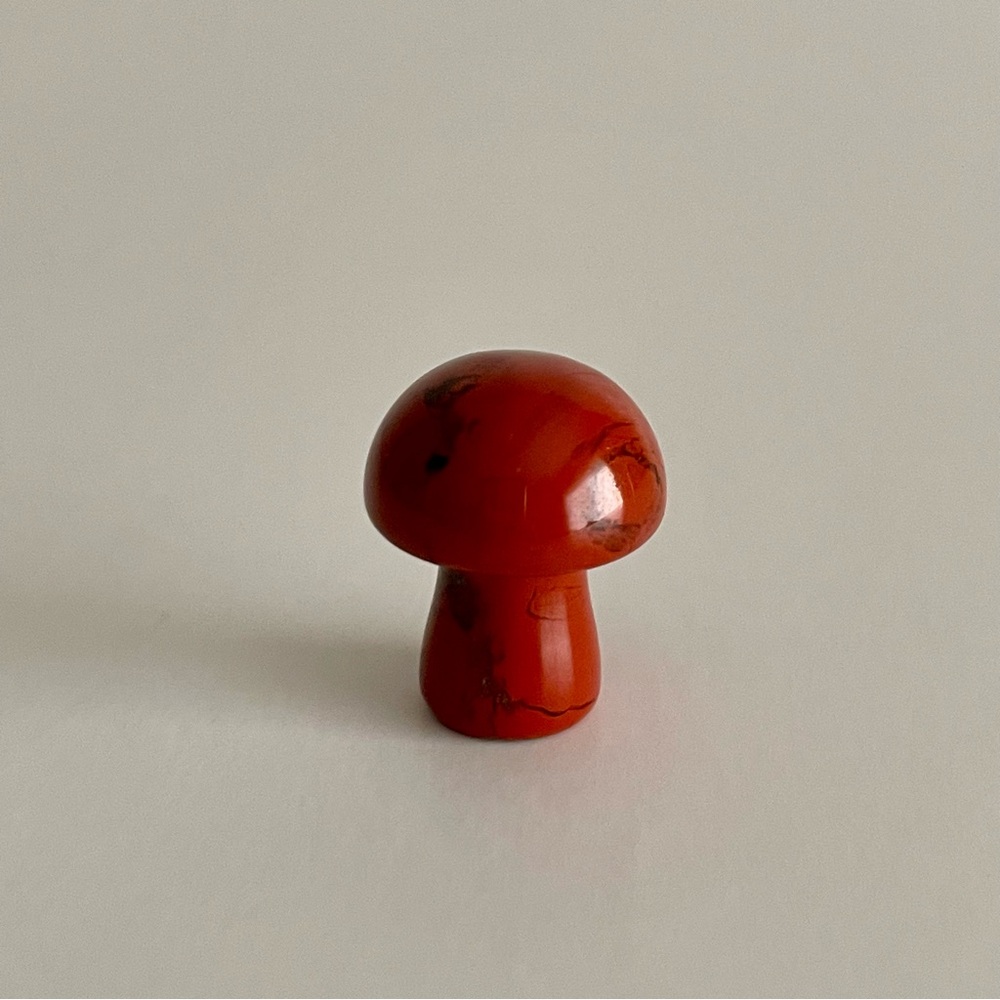 Mini Red Jasper Crystal Mushroom Carving